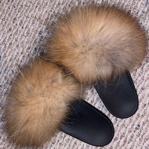 Genuine fur slides